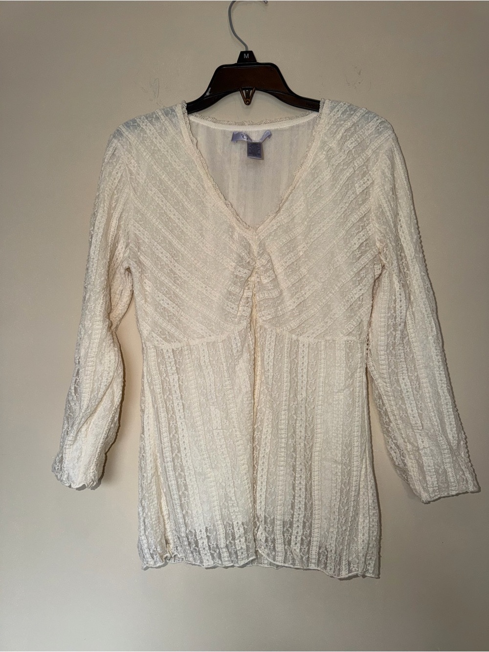 Nine & Co. Cream Lace Knit V-Neck Top